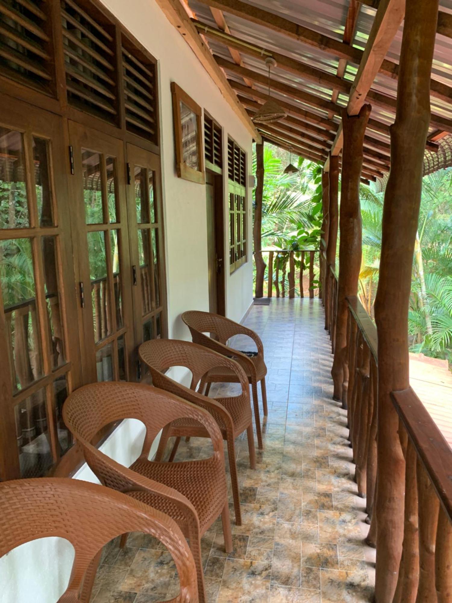 Walawa Blue Sapphire Hotel Udawalawe Exterior foto