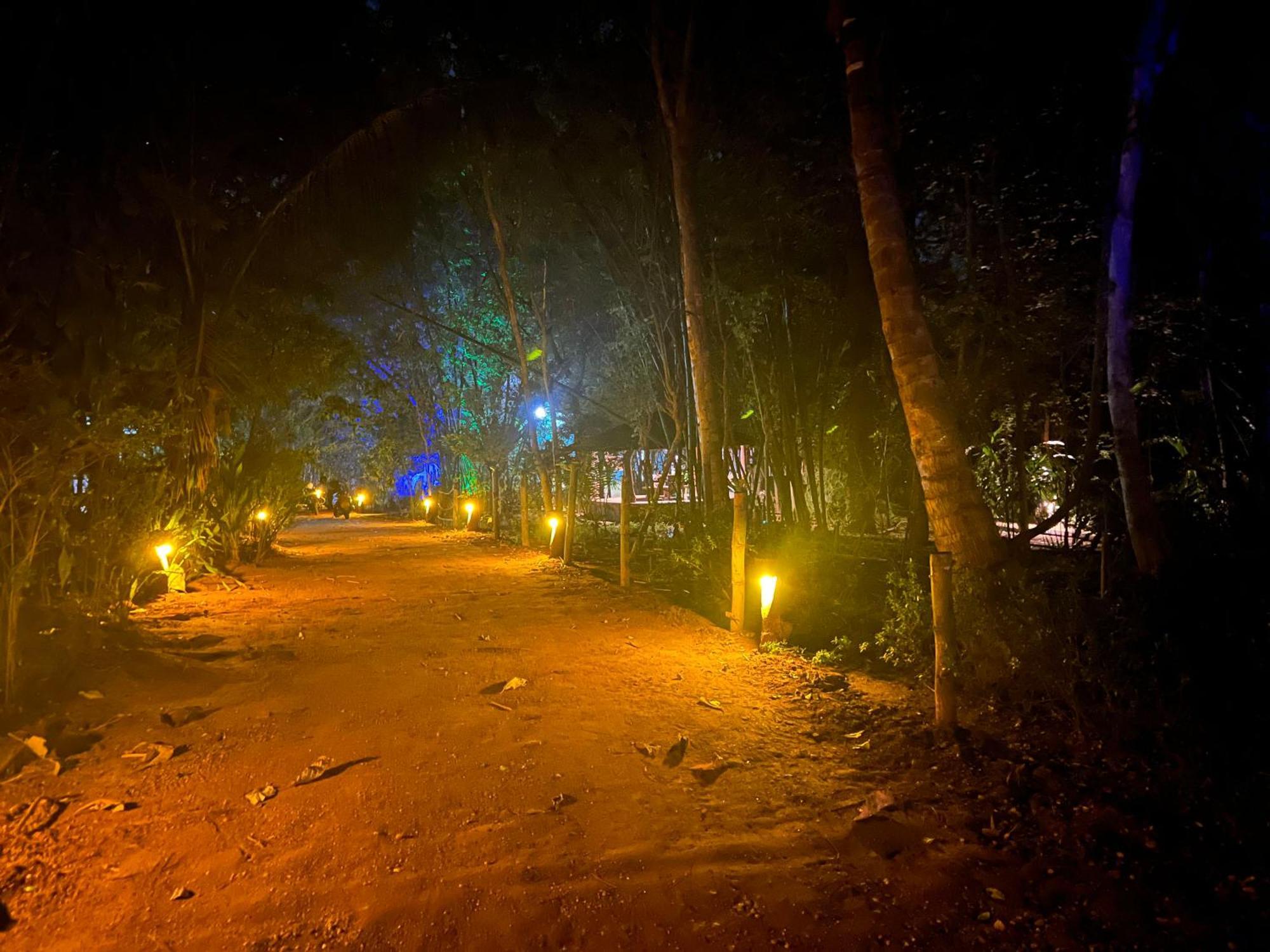 Walawa Blue Sapphire Hotel Udawalawe Exterior foto